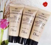 Dior凝脂無瑕防護粉底液020自然色 解析正品批發(fā)的優(yōu)勢與選購指南